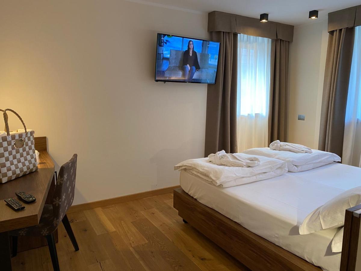 Dolomeet Boutique Hotel Pinzolo Εξωτερικό φωτογραφία